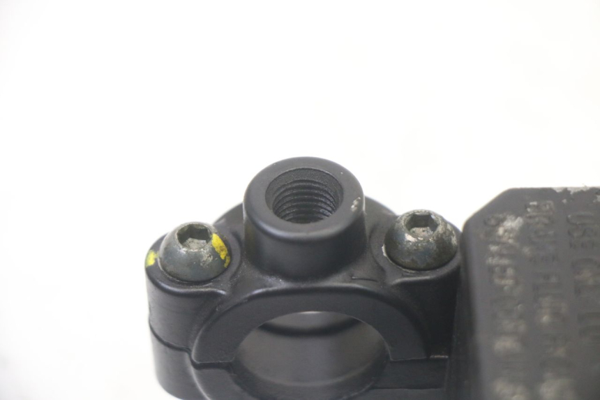 photo de REAR BRAKE MASTER CYLINDER PIAGGIO XEVO - X EVO 125 (2007 - 2017) - Technical close-up