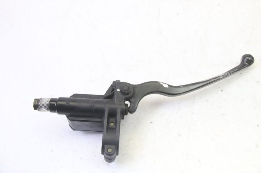 photo de REAR BRAKE MASTER CYLINDER PIAGGIO XEVO - X EVO 125 (2007 - 2017) - Fixing points details