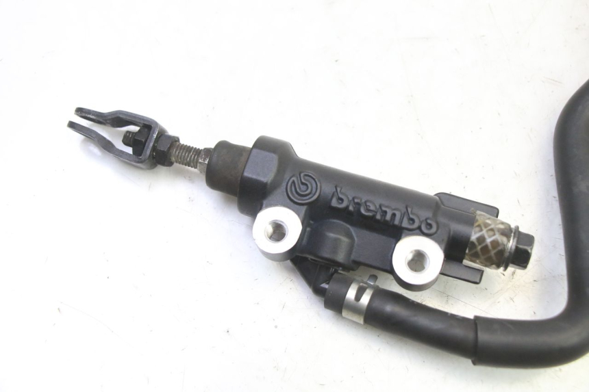 photo de REAR BRAKE MASTER CYLINDER YAMAHA XJ6 ABS 600 (2008 - 2016) - Component detail