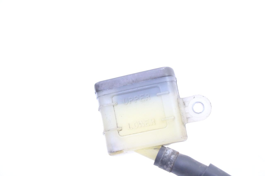 photo de REAR BRAKE MASTER CYLINDER HONDA XLV VARADERO 125 (2000 - 2006) - Component detail