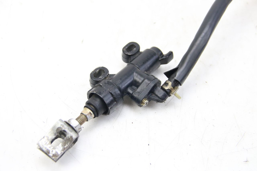 photo de REAR BRAKE MASTER CYLINDER PEUGEOT XP6 50 (1997 - 2003) - Component detail