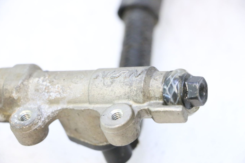 photo de REAR BRAKE MASTER CYLINDER HONDA XRV AFRICA TWIN 750 (1990 - 1992) - Zoom on usage condition