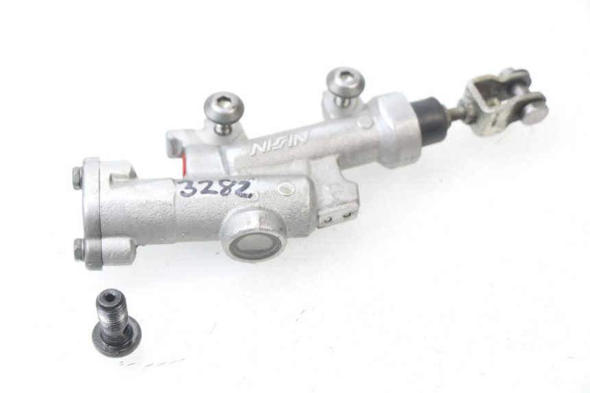 photo de REAR BRAKE MASTER CYLINDER YAMAHA YZF YZ-F 450 (2018 - 2021) - Technical close-up