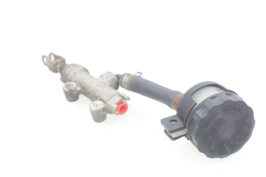 photo de REAR BRAKE MASTER CYLINDER KAWASAKI Z S 750 (2003 - 2006) - Zoom on usage condition