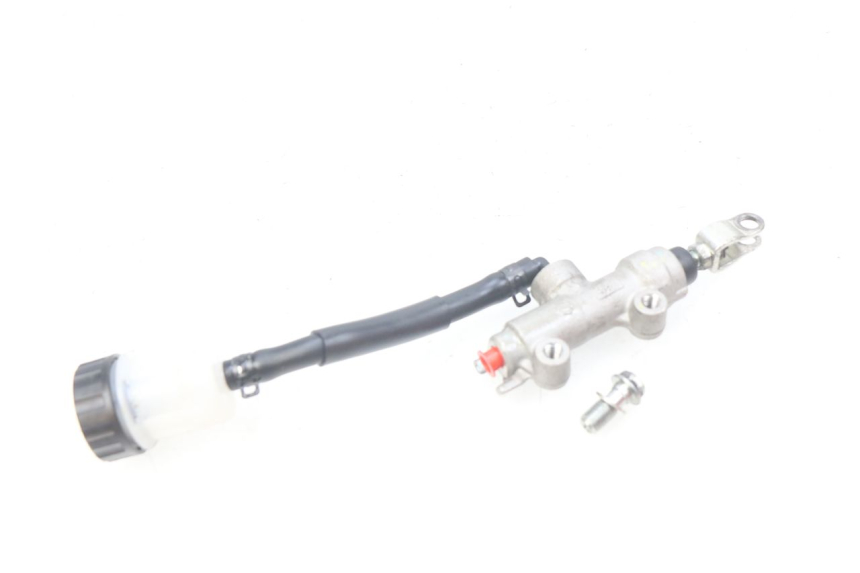 photo de REAR BRAKE MASTER CYLINDER KAWASAKI Z 650 (2016 - 2019) - Alternative perspective