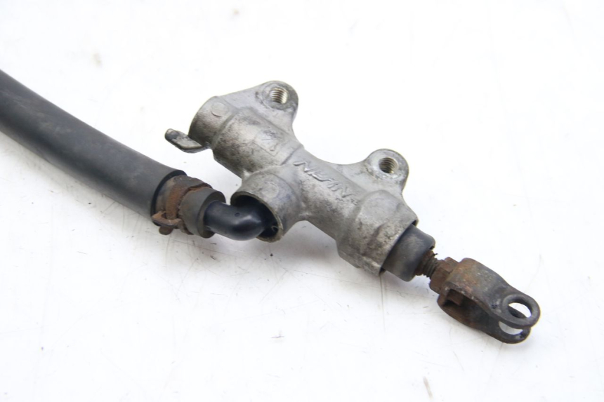 photo de REAR BRAKE MASTER CYLINDER KAWASAKI ZX-6R ZX6R 600 (1995 - 1997) - Technical close-up