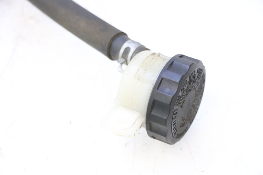 photo de REAR BRAKE MASTER CYLINDER KAWASAKI ZX-6R ZX6R 600 (1995 - 1997) - Additional view of the item