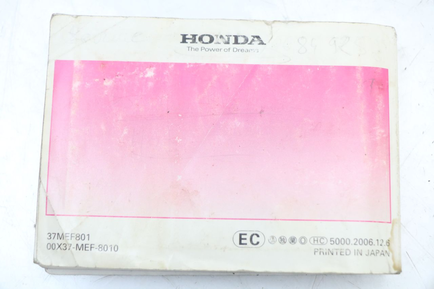 photo de USER MANUAL HONDA FJS SILVER WING SILVERWING 400 (2005 - 2008) - Alternative perspective