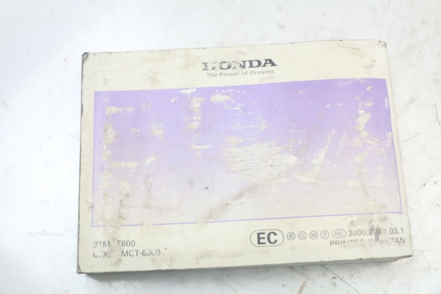 photo de USER MANUAL HONDA FJS SILVERWING SILVER WING 600 (2001 - 2010) - Surface and material condition