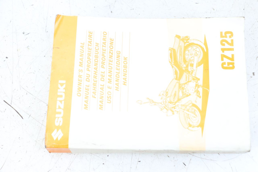 photo de USER MANUAL SUZUKI GZ MARAUDER 125 (1998 - 2004) - Main view
