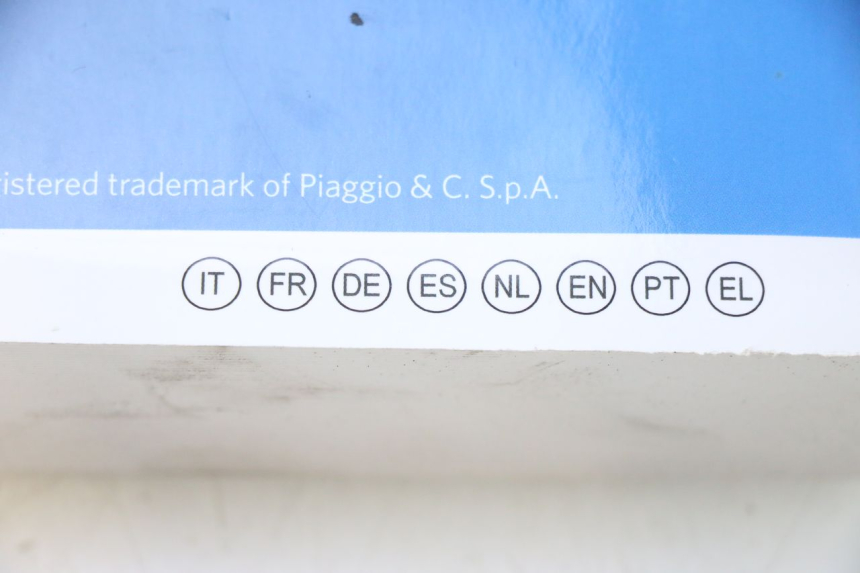 photo de USER MANUAL PIAGGIO MP3 HPE 530 (2022 - 2026) - Surface and material condition