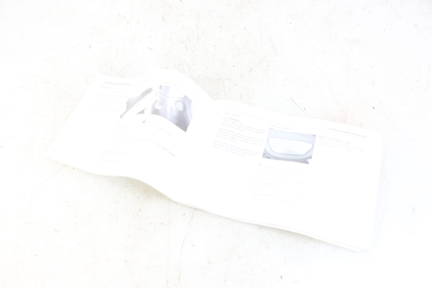 photo de USER MANUAL TNT MOTOR ROMA 10' 4T 50 (2019 - 2022) - Alternative perspective