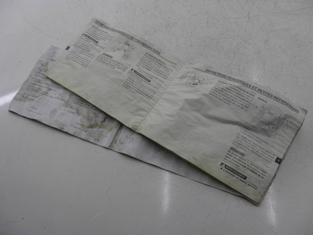 photo de USER MANUAL YAMAHA TDM 900 (2004 - 2006) - Alternative perspective