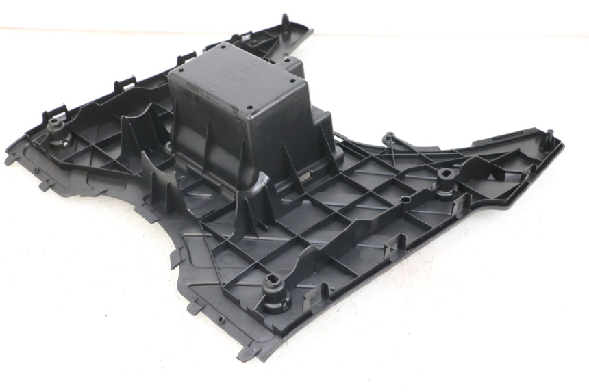 photo de FLOOR PANEL DAELIM A-FOUR 2T 50 (2005 - 2012) - Surface and material condition