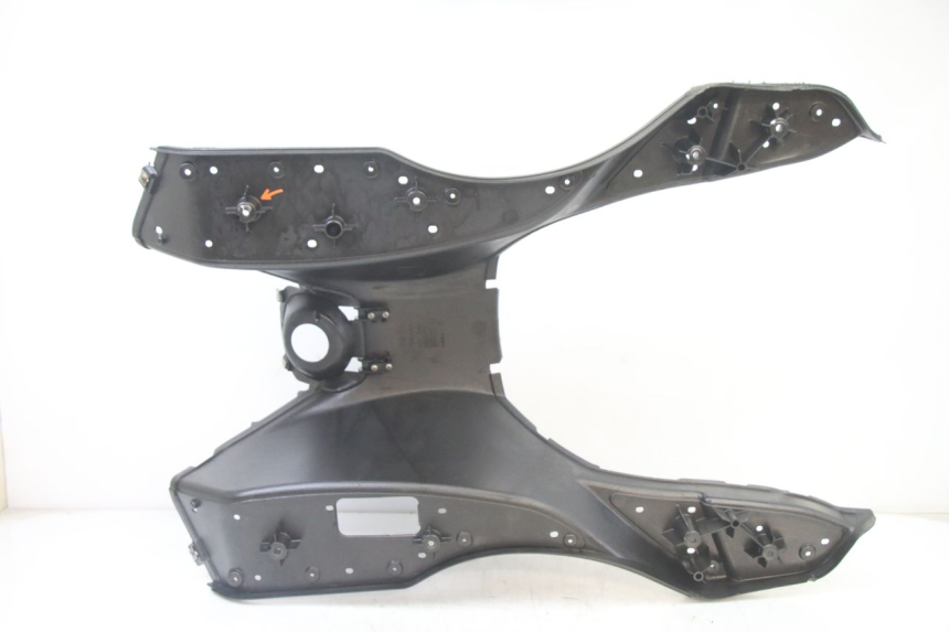 photo de FLOOR PANEL APRILIA ATLANTIC 125 (2003 - 2009) - Surface and material condition