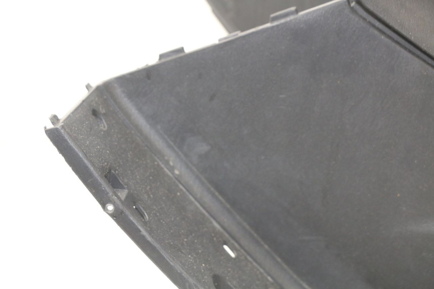 photo de FOOTREST JONWAY AZTRAL 125 (2008 - 2017) - Distinctive features