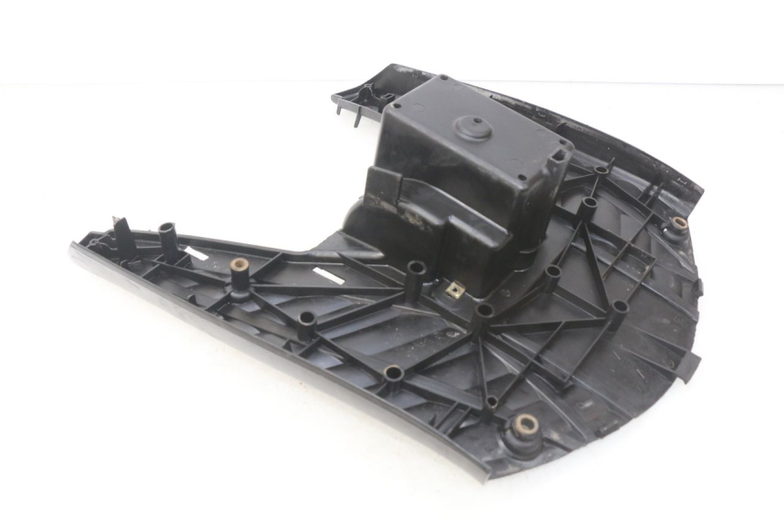 photo de FLOOR PANEL MBK BOOSTER NEXT GENERATION 50 (2004 - 2007) - Component detail