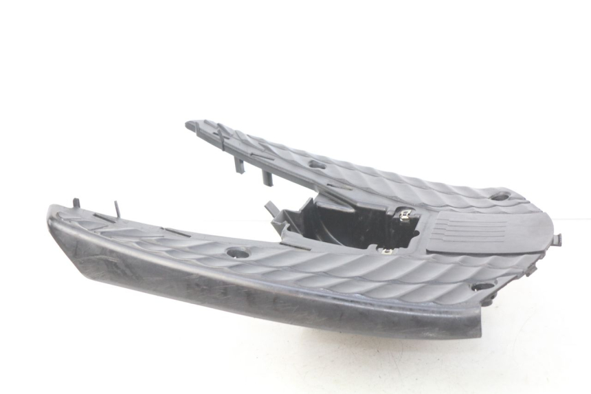 photo de FLOOR PANEL MBK BOOSTER NEXT GENERATION 50 (2004 - 2007) - Surface and material condition