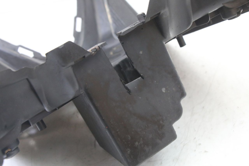 photo de FLOOR PANEL MBK BOOSTER SPIRIT NAKED 50 (2004 - 2017) - Technical close-up