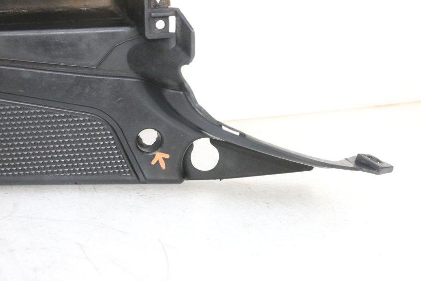 photo de FLOOR PANEL MBK BOOSTER SPIRIT NAKED 50 (2004 - 2017) - Spare part profile view