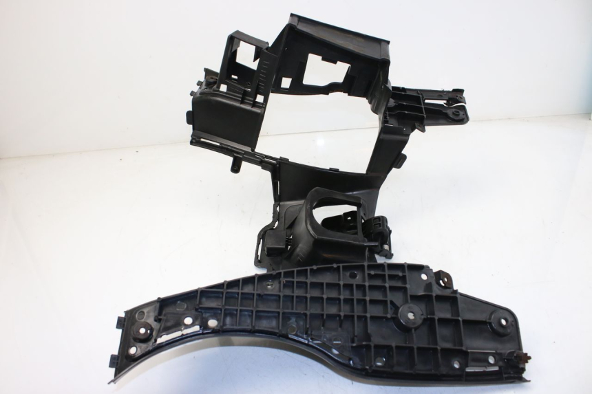 photo de FOOTREST SUZUKI BURGMAN 125 (2007 - 2014) - Technical close-up