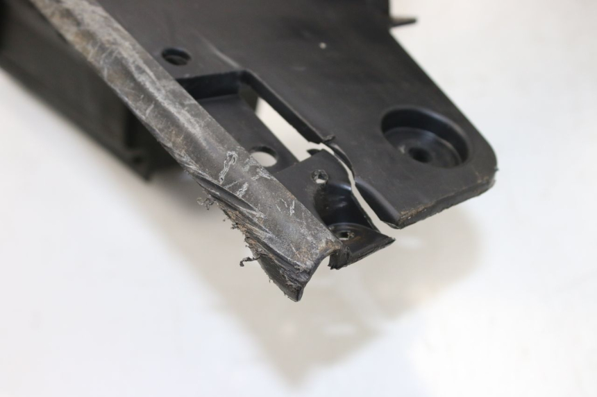 photo de FOOTREST SUZUKI BURGMAN 125 (2007 - 2014) - Product overview