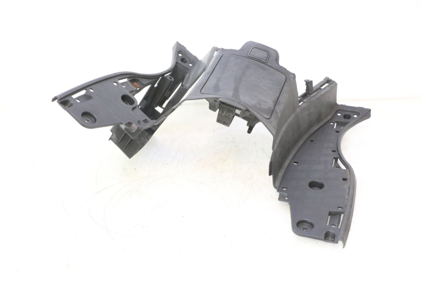 photo de FOOTREST SUZUKI BURGMAN 125 (2007 - 2014) - Additional view of the item