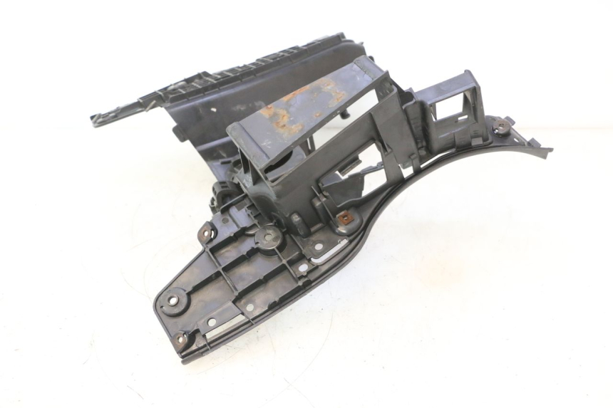 photo de FOOTREST SUZUKI BURGMAN 125 (2007 - 2014) - Technical close-up