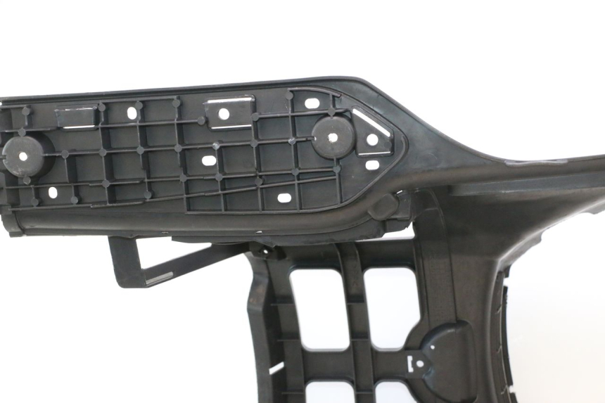 photo de FLOOR PANEL SUZUKI BURGMAN EXECUTIVE ABS 650 (2006 - 2012) - Distinctive features