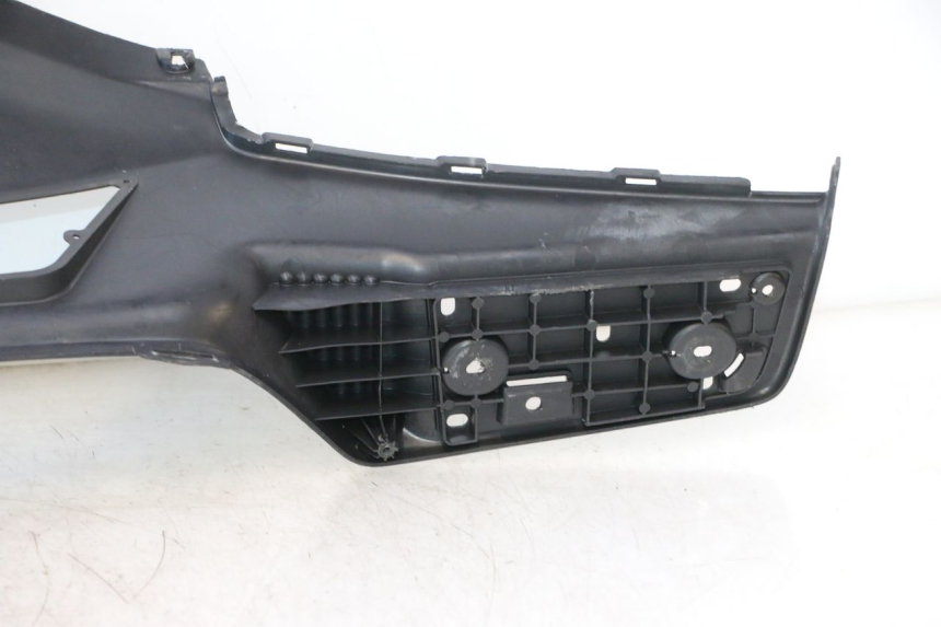 photo de FLOOR PANEL SUZUKI BURGMAN EXECUTIVE ABS 650 (2006 - 2012) - High-resolution close-up