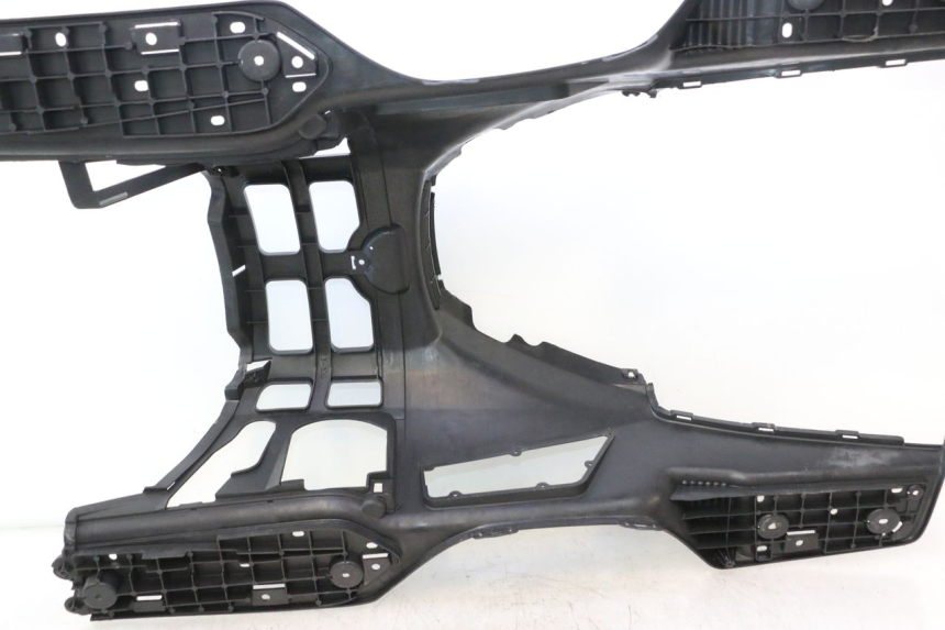 photo de FLOOR PANEL SUZUKI BURGMAN EXECUTIVE ABS 650 (2006 - 2012) - Markings and original references