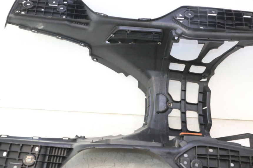 photo de FLOOR PANEL SUZUKI BURGMAN EXECUTIVE ABS 650 (2006 - 2012) - Alternative angle