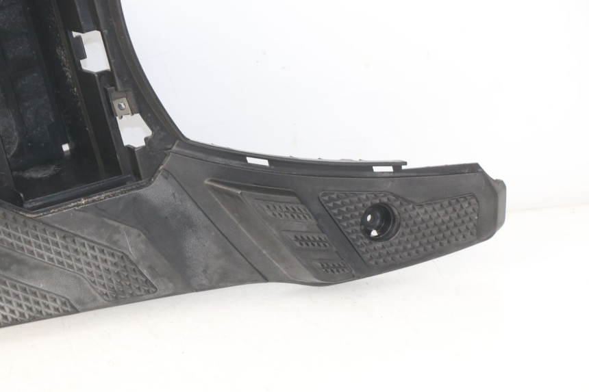 photo de FOOTREST YAMAHA BW'S BWS 125 (2010 - 2013) - Fixing points details