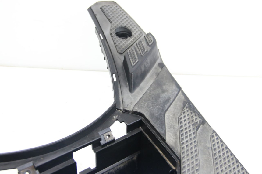 photo de FOOTREST YAMAHA BW'S BWS 125 (2010 - 2013) - Technical close-up