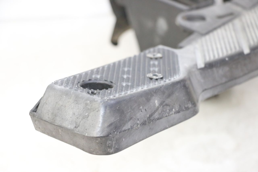 photo de FLOOR PANEL YAMAHA BW'S 100 (1999 - 2002) - Distinctive features