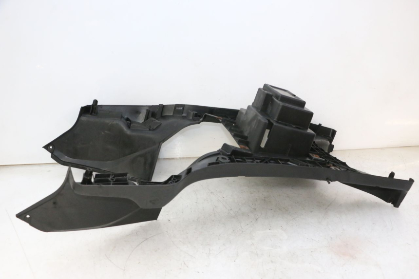 photo de FOOTREST SYM CROX 4T 50 (2016 - 2023) - Additional view of the item