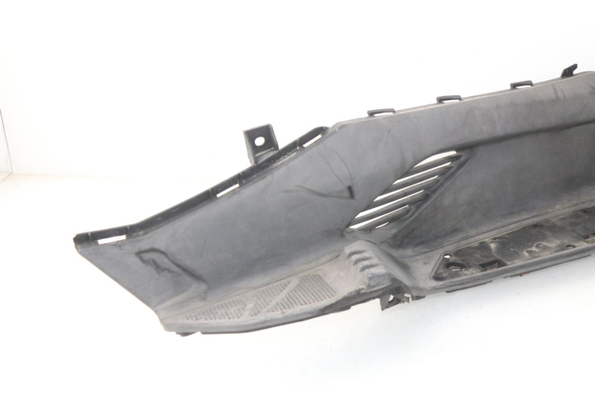 photo de RIGHT FOOTREST KYMCO DINK STREET 125 (2009 - 2014) - Additional view of the item