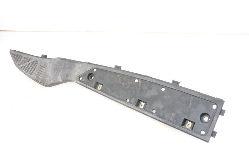 photo de RIGHT FOOTREST KYMCO DINK STREET 125 (2009 - 2014) - Product overview