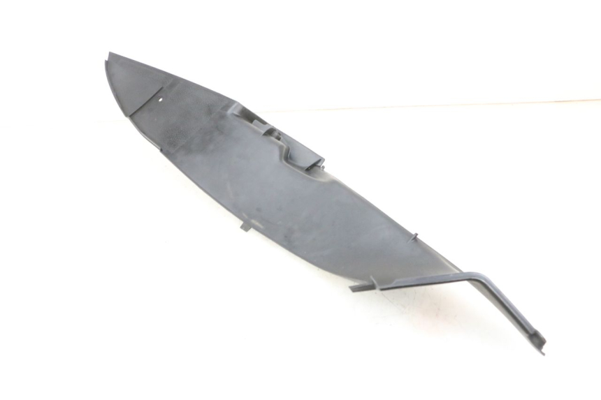 photo de RIGHT FLOOR PANEL PEUGEOT ELYSEO 125 (1999 - 2004) - Zoom on usage condition