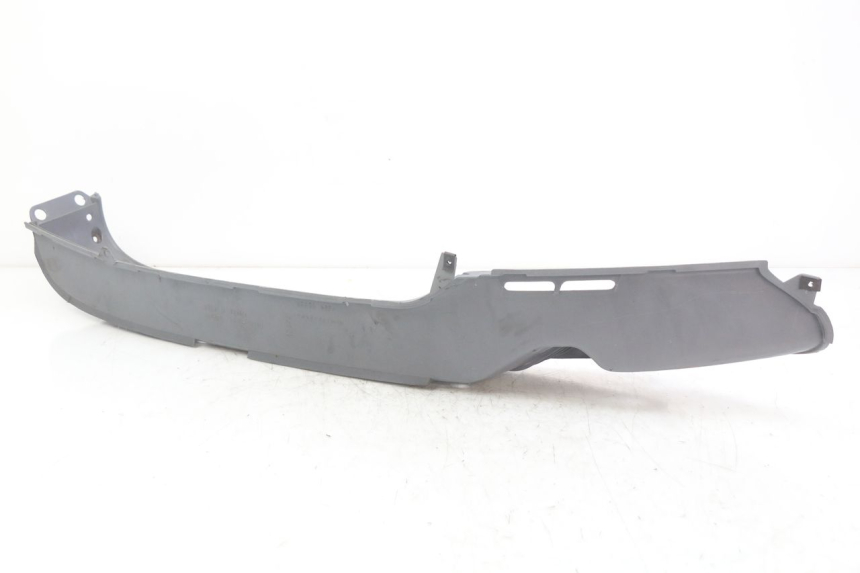 photo de RIGHT FOOTREST HONDA FES PANTHEON 2T 125 (1998 - 2002) - Technical close-up