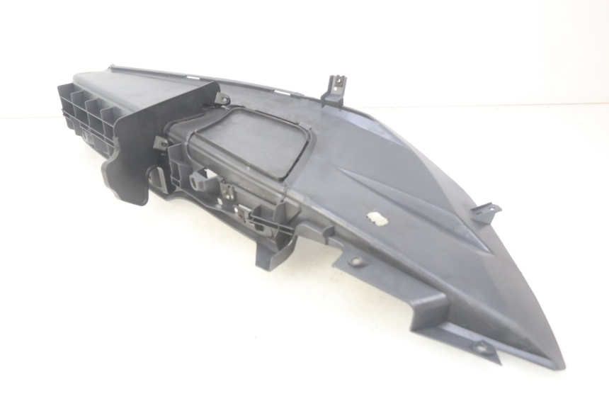 photo de RIGHT FOOTREST HONDA FES PANTHEON 125 (2003 - 2007) - Component detail