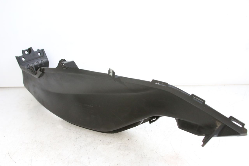 photo de RIGHT FLOOR PANEL HONDA FORZA 125 (2015 - 2016) - Alternative perspective
