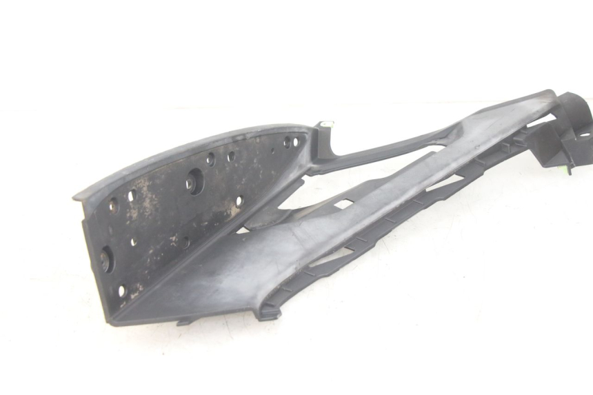 photo de RIGHT FLOOR PANEL PEUGEOT GEOPOLIS RS 125 (2007 - 2009) - Alternative perspective