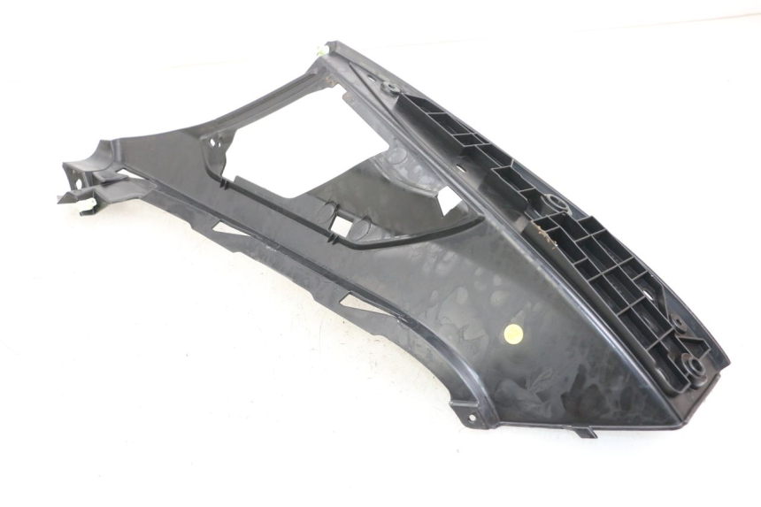 photo de RIGHT FLOOR PANEL PEUGEOT GEOPOLIS RS 125 (2007 - 2009) - Component detail