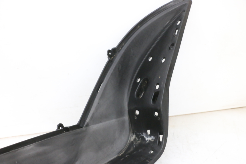 photo de RIGHT FLOOR PANEL JM MOTORS GTS 125 (2015 - 2019) - Component detail