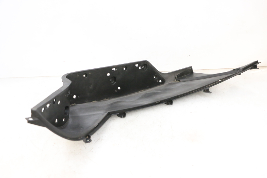 photo de RIGHT FLOOR PANEL JM MOTORS GTS 125 (2015 - 2019) - Product overview