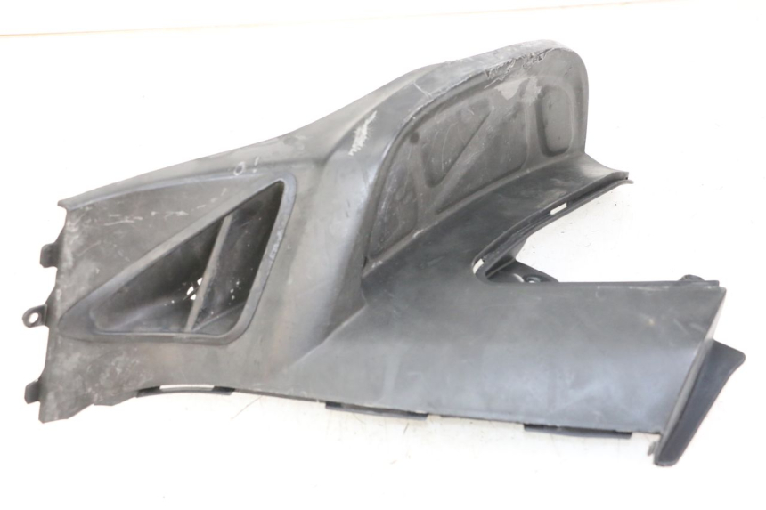 photo de RIGHT FLOOR PANEL KYMCO GRAND DINK 125 (2008 - 2014) - Technical close-up