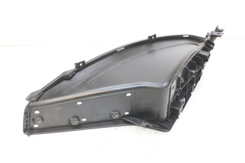 photo de RIGHT FOOTREST KYMCO X-TOWN XTOWN 125 (2016 - 2021) - Zoom on usage condition