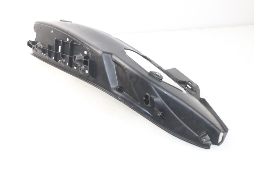 photo de RIGHT FLOOR PANEL PIAGGIO MP3 HPE 500 (2019 - 2022) - Component detail