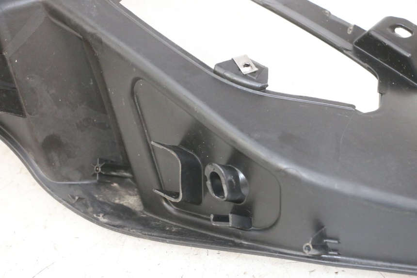 photo de RIGHT FLOOR PANEL PIAGGIO MP3 LT 300 (2010 - 2016) - Alternative perspective